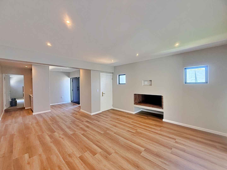 3 Bedroom Property for Sale in Country Club Western Cape